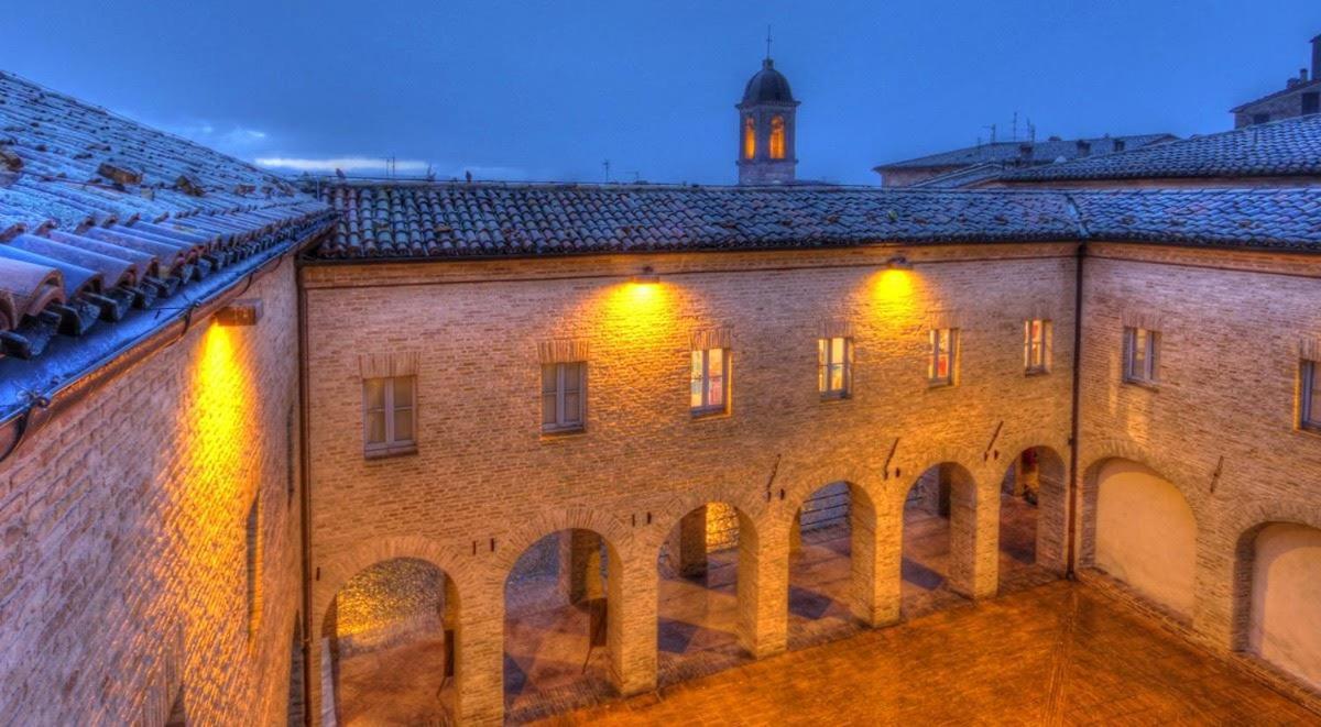 B&B Le Stanze Del Chiostro Serra deʼ Conti Dış mekan fotoğraf