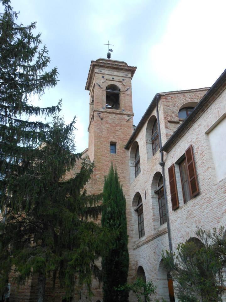 B&B Le Stanze Del Chiostro Serra deʼ Conti Dış mekan fotoğraf