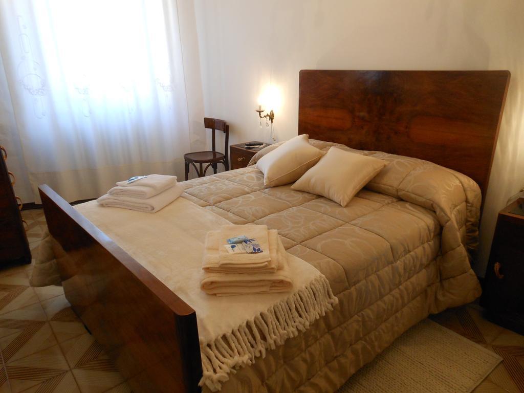 B&B Le Stanze Del Chiostro Serra deʼ Conti Dış mekan fotoğraf